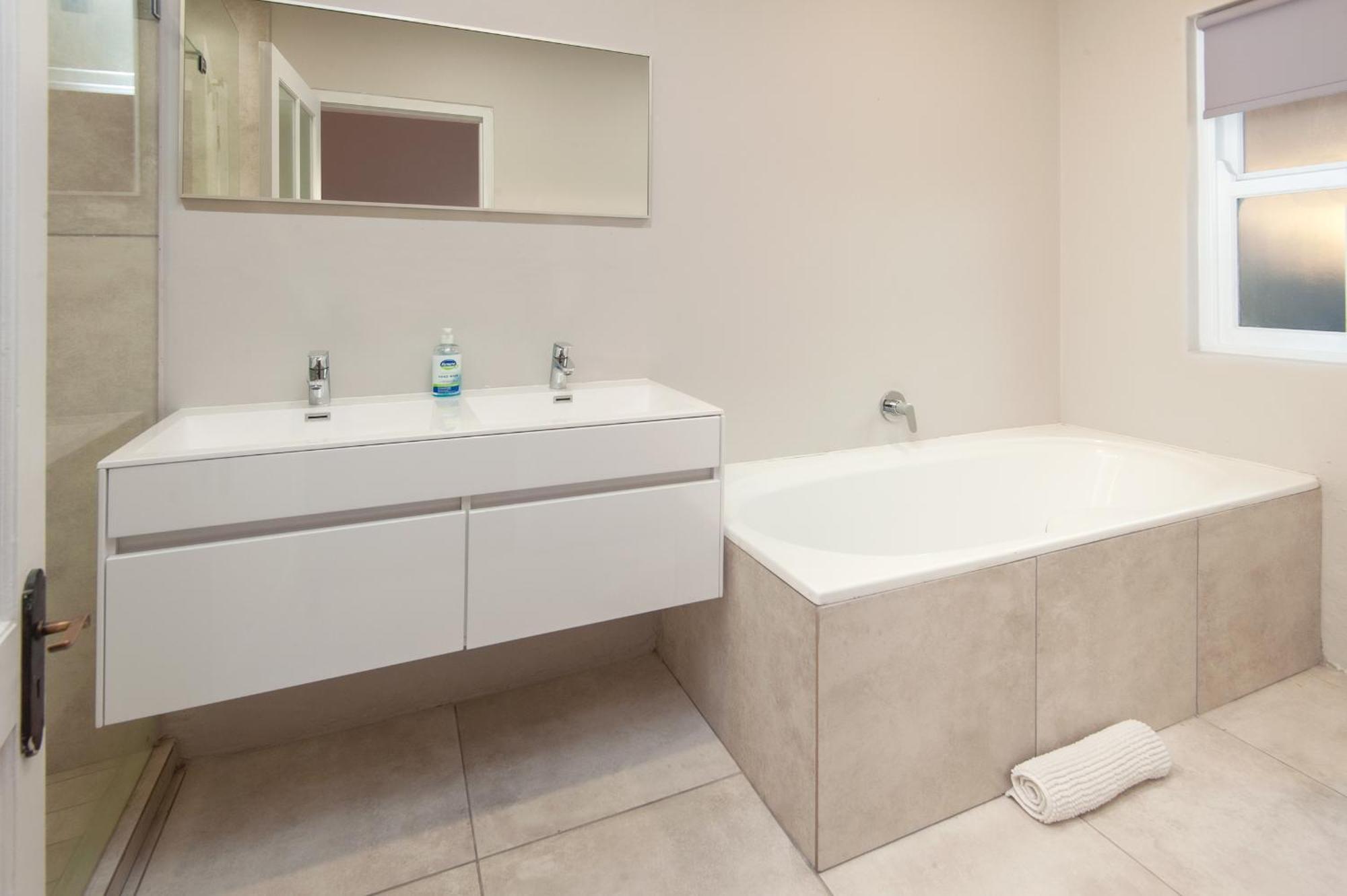 Villa Blu Guesthouse ヘルマナス エクステリア 写真